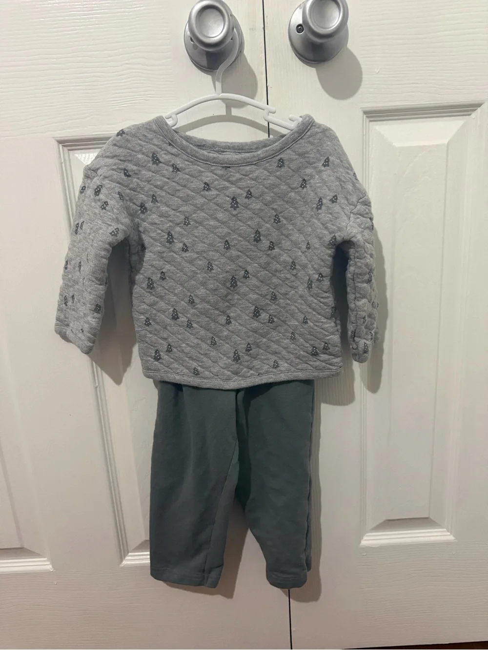 Carter's Gray Quilted Sweatshirt with Green Pants